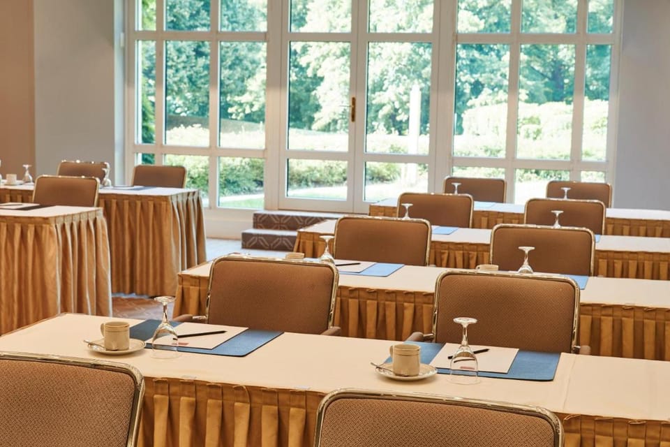 Steigenberger Grandhotel Petersberg Hotel in Bad Honnef