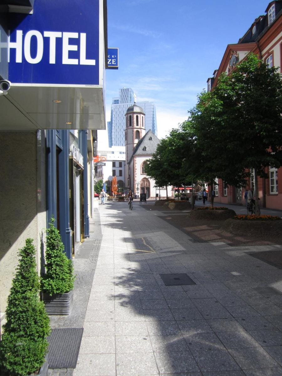 Hotel City Kräme am Römer - Self Check In Apartment hotel in Frankfurt