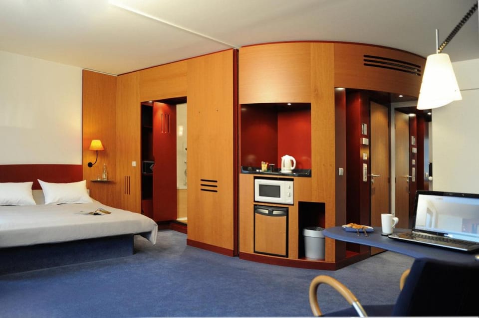 Suite Novotel Muenchen Parkstadt Schwabing Hotel in Munich