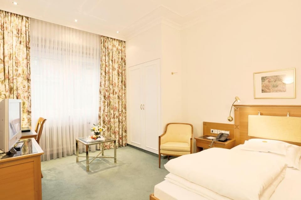 Hotel Reutemann-Seegarten Hotel in Lindau