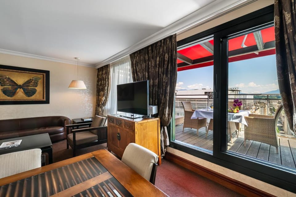 Royal Manotel Hotel in Geneva