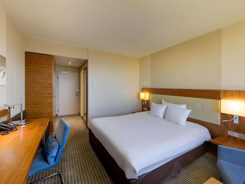 Moevenpick Hotel And Casino Geneva Hotel in Canton of Geneva