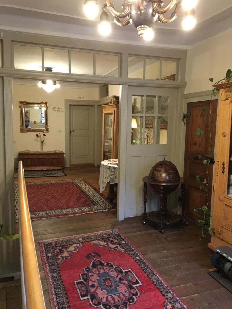 Hotel zum schwarzen Ross und Gutmann Zur Post Bed and Breakfast in Roth