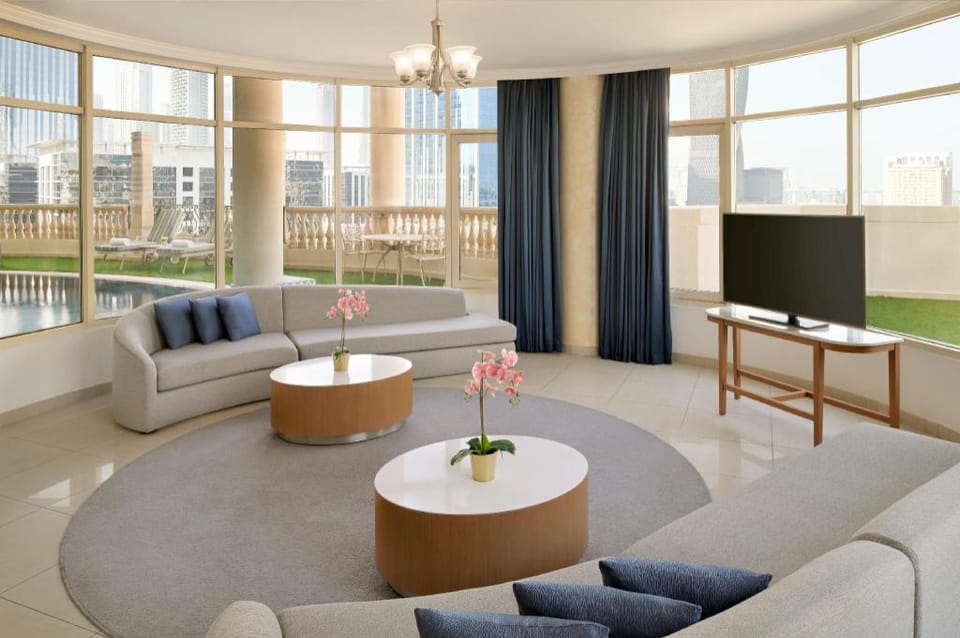 Swissôtel Al Murooj Dubai Hotel in Dubai