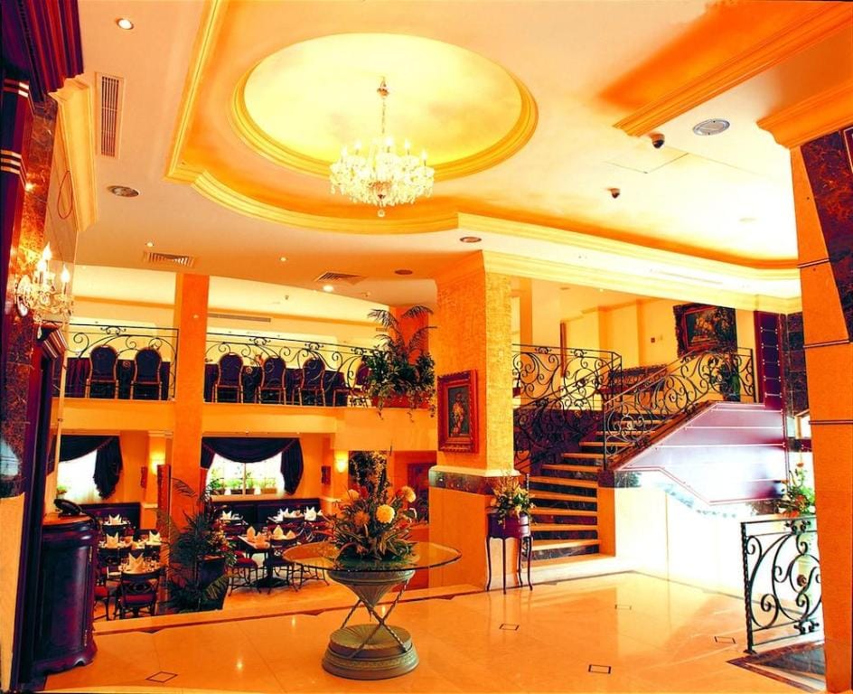 Al Maha Regency Hotel Suites - Managed by Aoudi Consultants Apartment hotel in Al Sharjah
