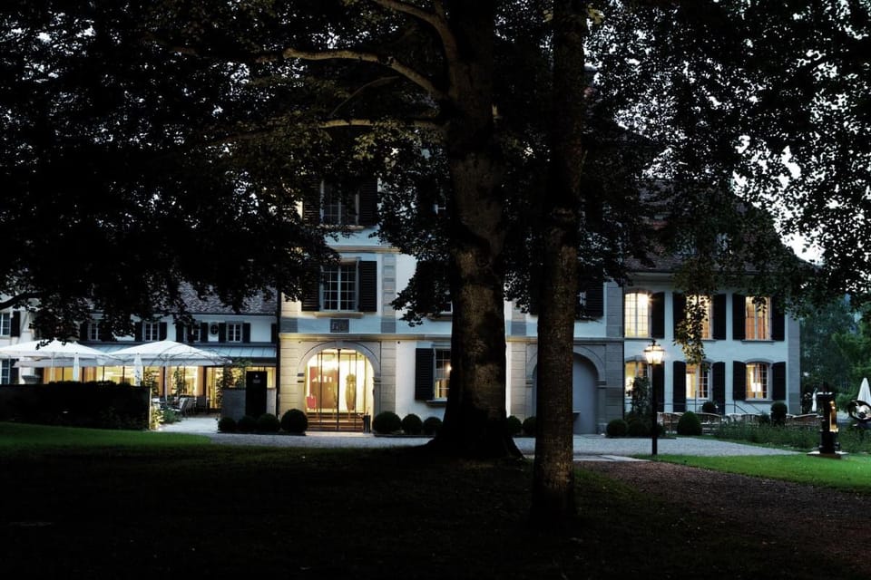 Schloss Hunigen Hotel in Canton of Bern (Region)