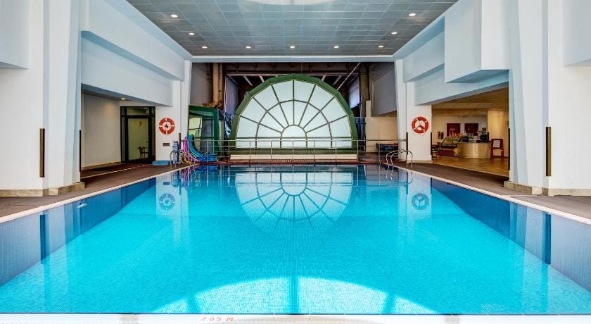Golden Tulip Sharjah Hotel Apartments Apartment hotel in Al Sharjah