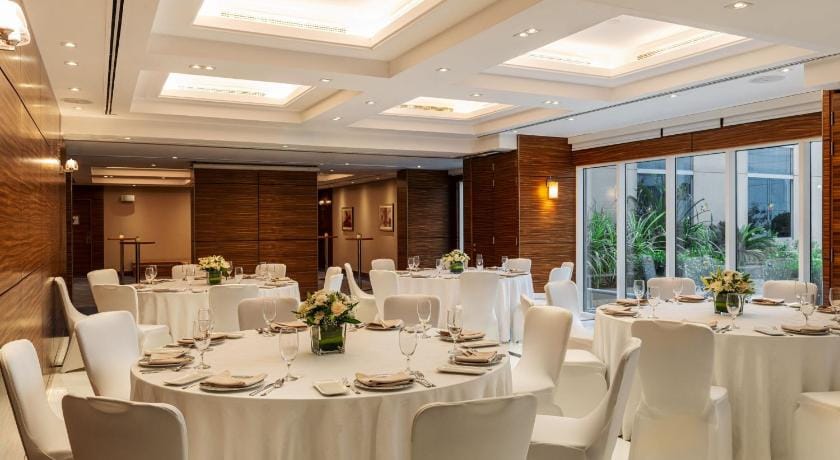 Four Points by Sheraton Dur Dubai Hotel in Dubai