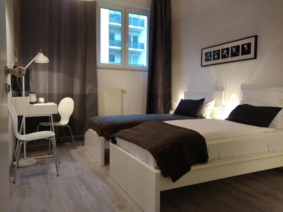 Midi Inn Parkhotel Mitte Bed and Breakfast in Berlin