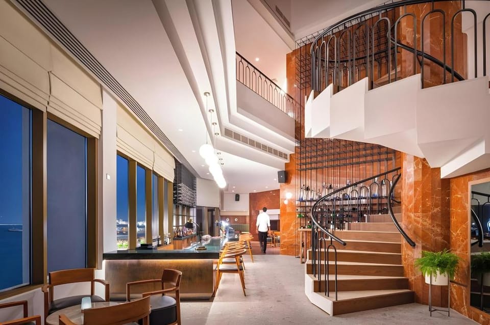 JA Beach Hotel Resort in Dubai