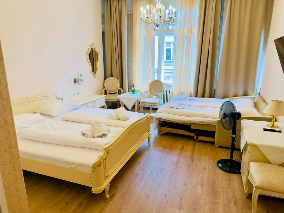 Hotel Pension Baronesse Bed and Breakfast in Vienna