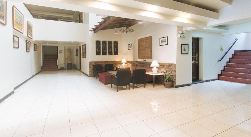 El Rico Suite Makati by RedDoorz Hotel in Makati