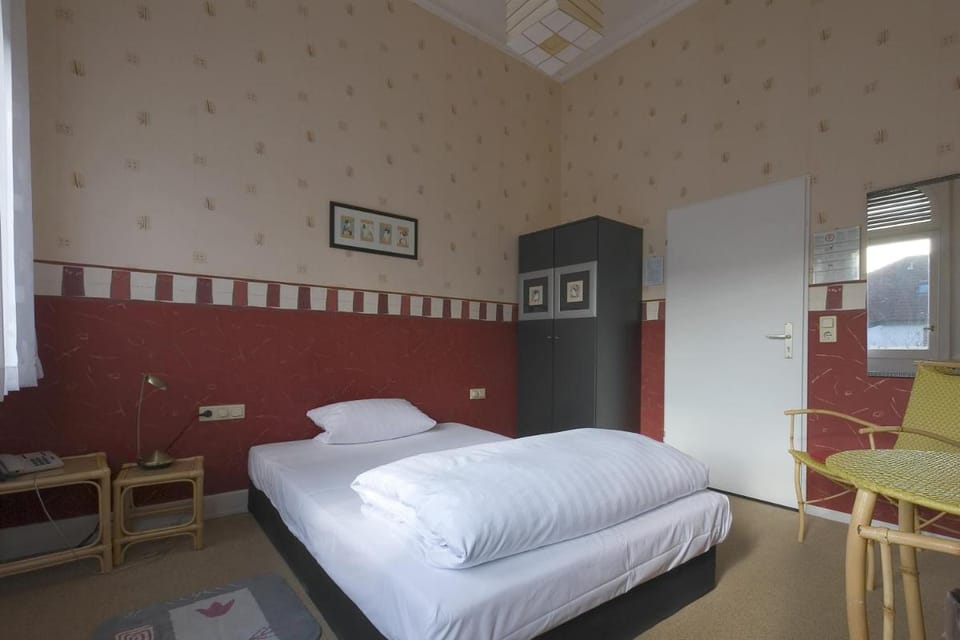 Hotel am Berg Bed and Breakfast in Frankfurt