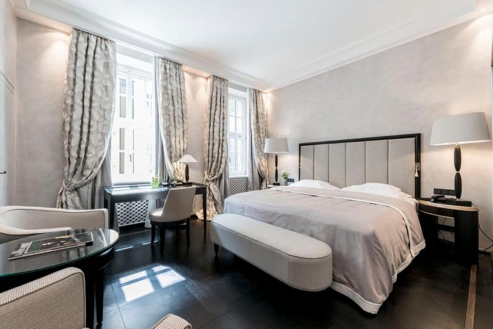 Bayerischer Hof Hotel Hotel in Munich