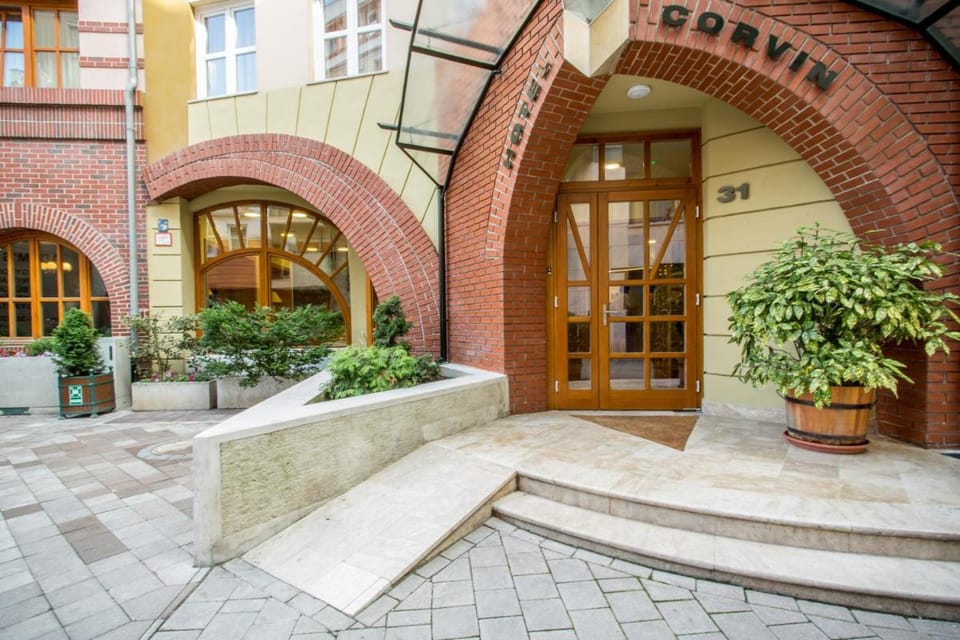 Corvin Hotel Budapest Corvin Wing Hotel in Budapest