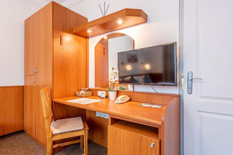 Korona Panzio Budapest Bed and Breakfast in Budapest