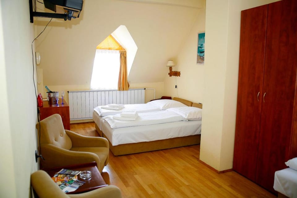 Bara Junior Hotel in Budapest