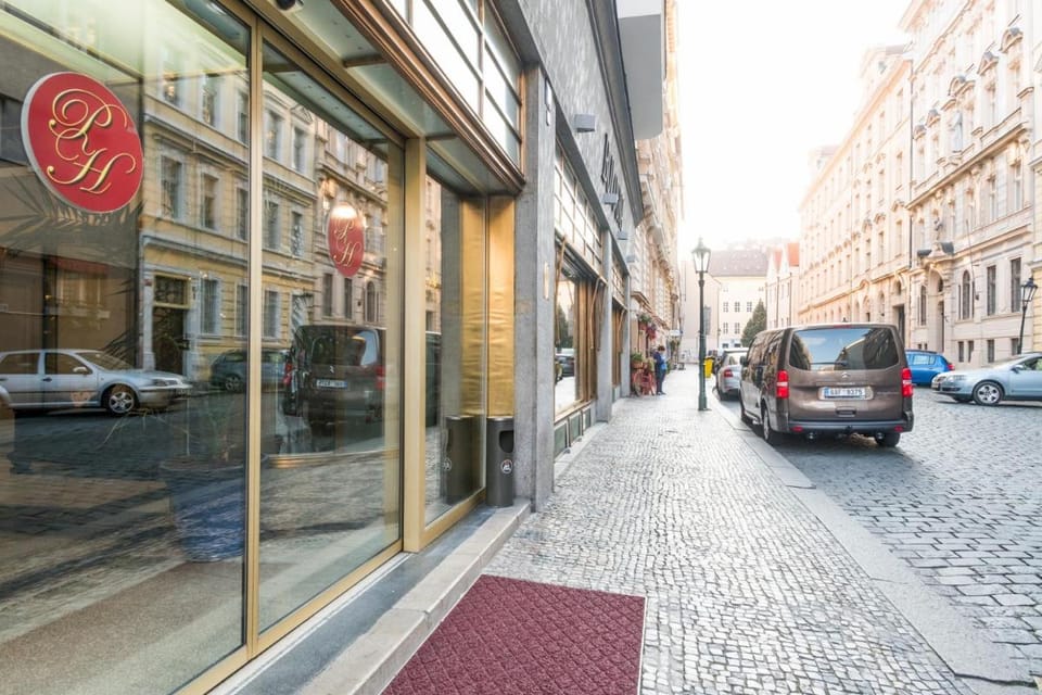 Residence Bologna Hotel in Prague