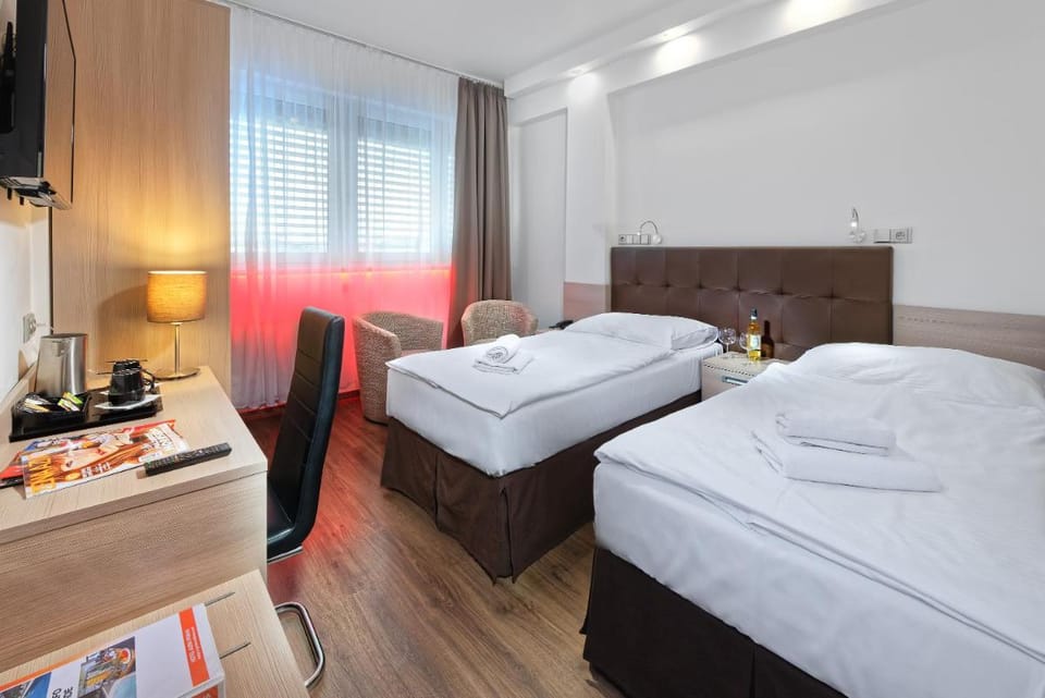 Hotel Aura Design & Garden Pool Hotel in Prague