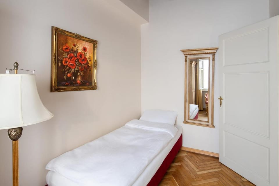 Boutique Hotel Green Lobster Apartment hotel in Prague