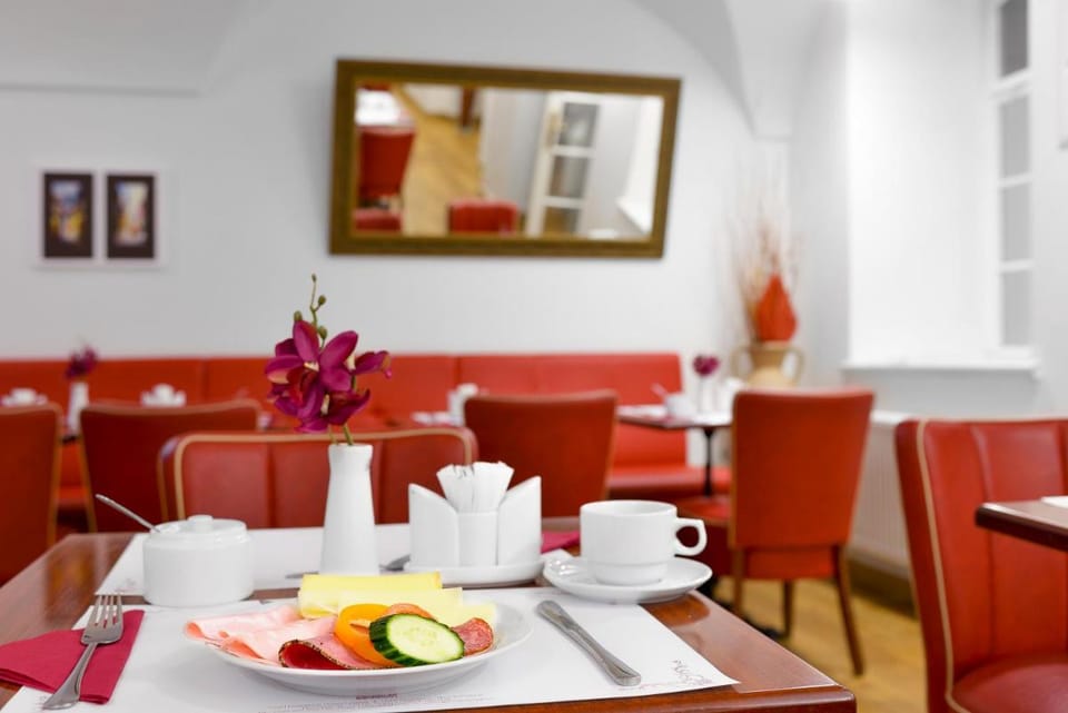 Boutique Hotel Green Lobster Apartment hotel in Prague