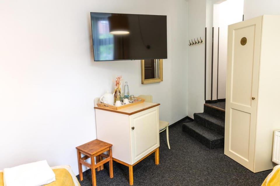 Hotel Amadeus Hostel in Prague