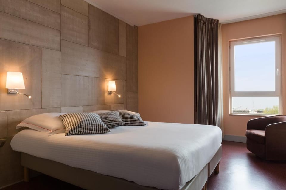 The Originals Boutique, HÃ´tel AlizÃ©, Ã‰vian-les-Bains Hotel in Évian-les-Bains