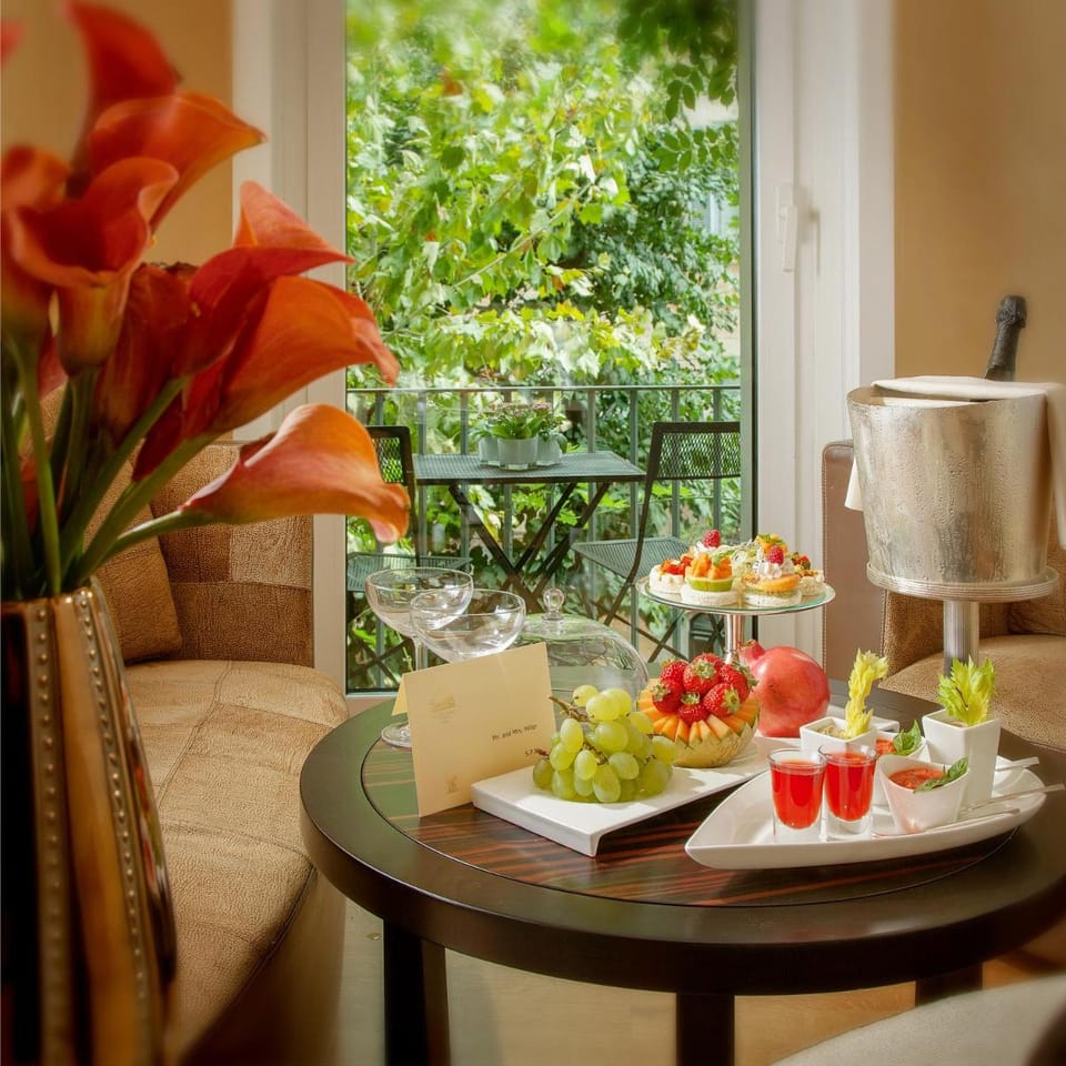Bio Hotel Raphael - Relais & Châteaux Hotel in Rome
