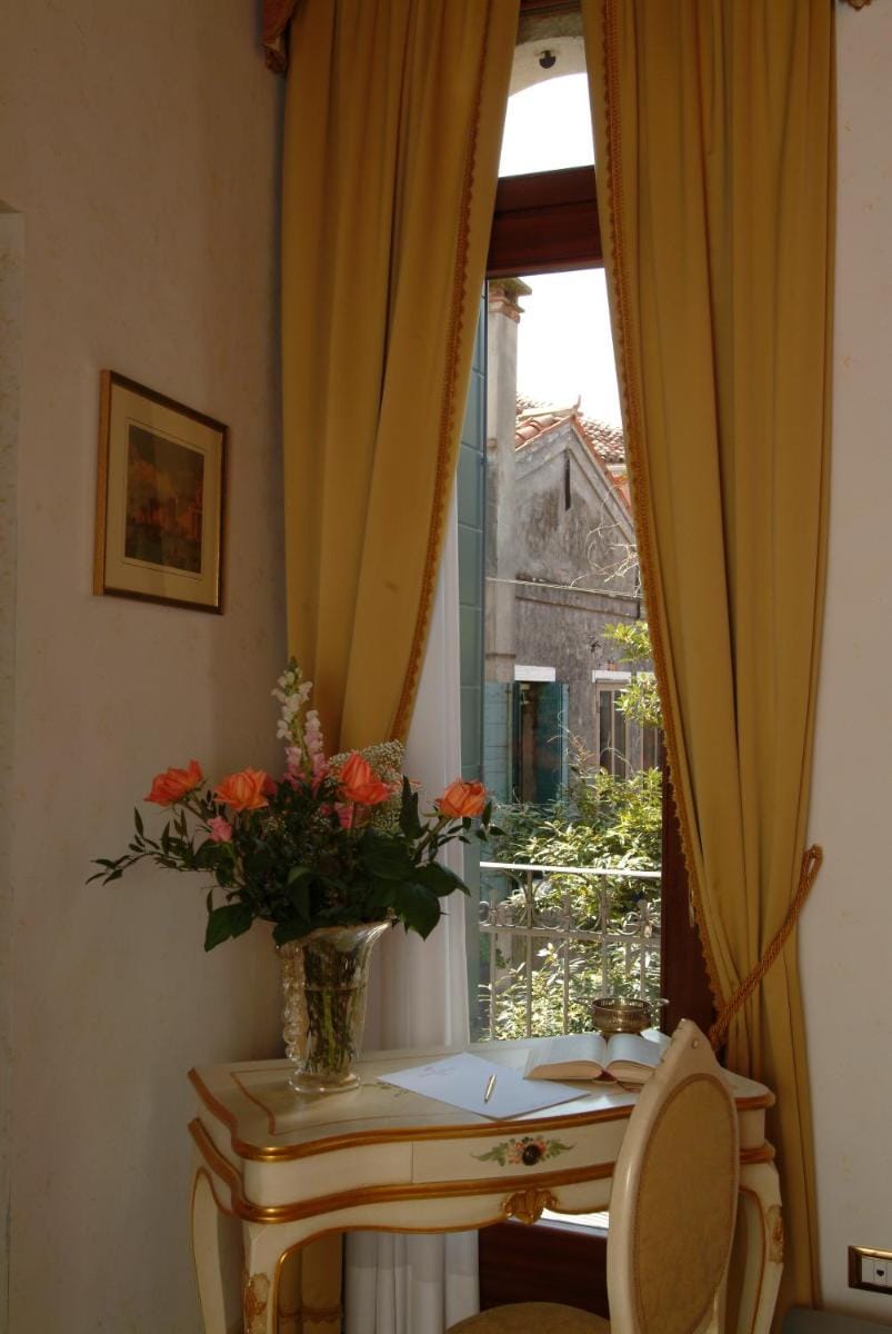 Apostoli Palace Bed and Breakfast in Venice