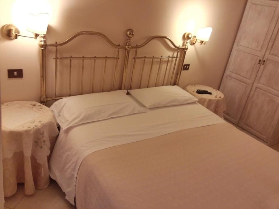 Marta Guest House Bed and Breakfast in Rome