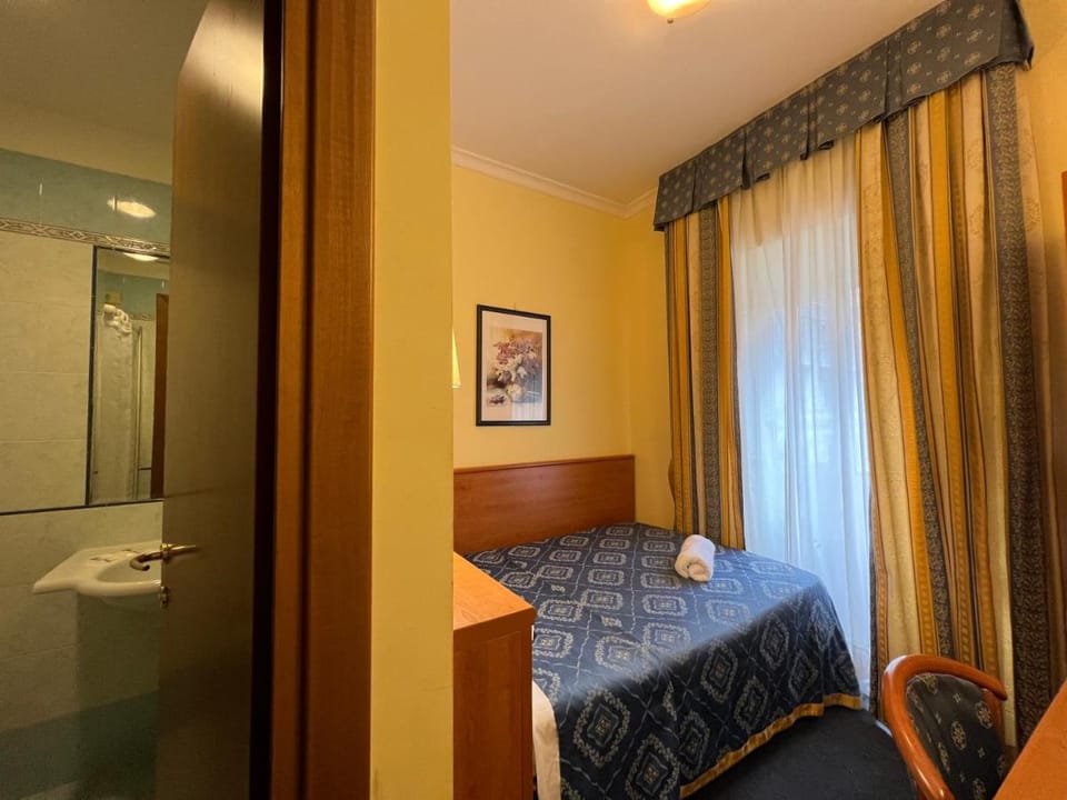 Baltik Guesthouse Hotel in Rome