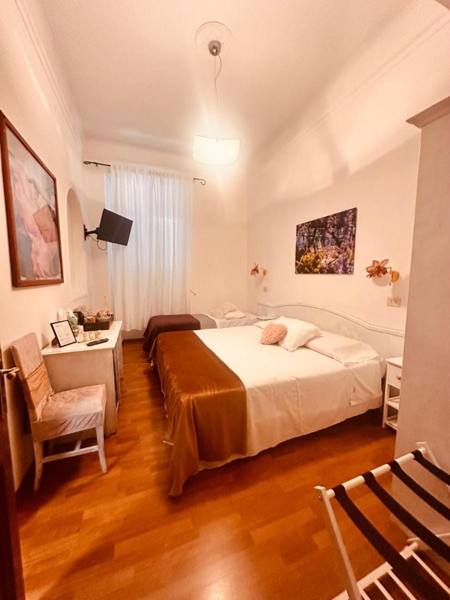 Soggiorno Madrid Bed and Breakfast in Florence