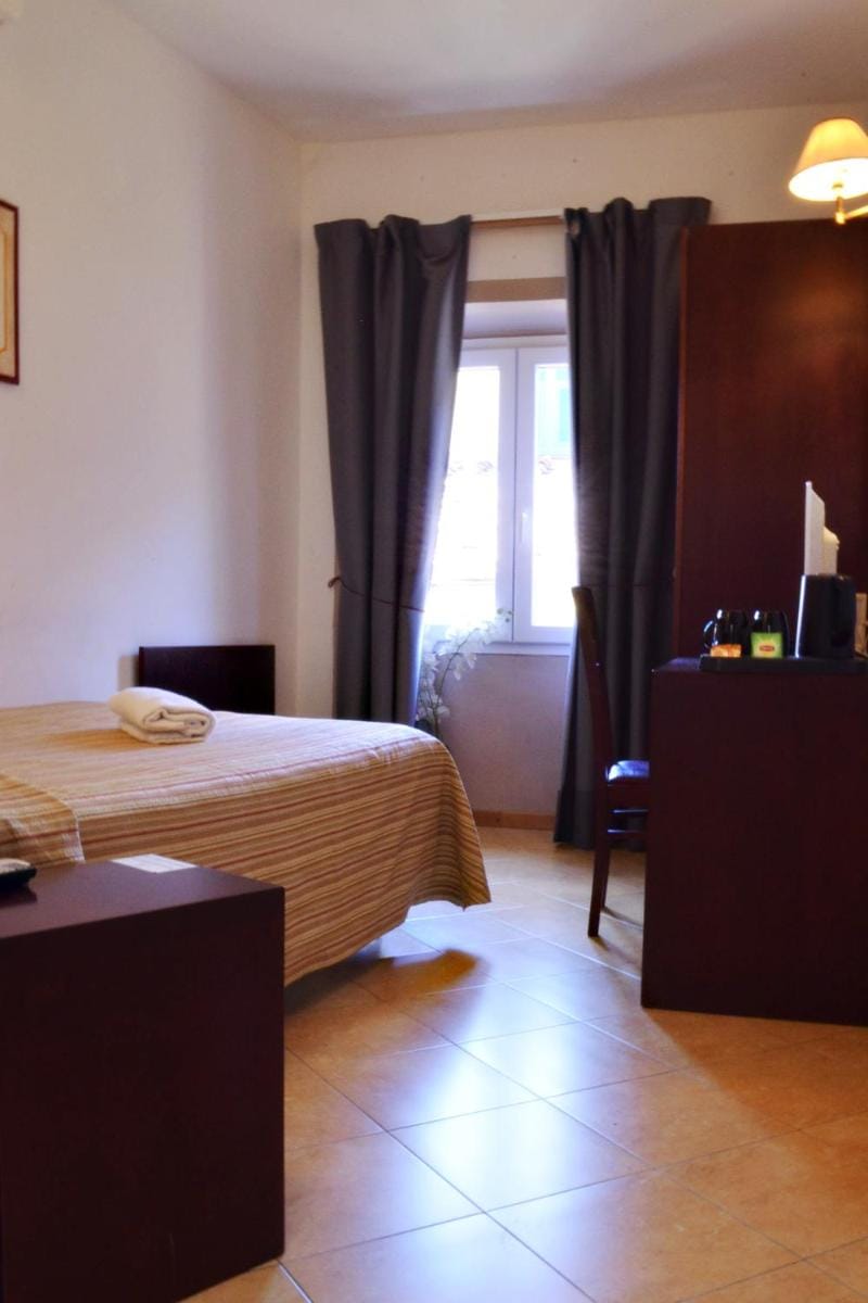 Hotel Cardinal of Florence - recommended for ages 25 to 55 Hotel in Florence