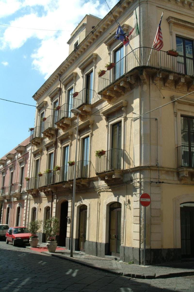 Hotel La Ville Hotel in Catania