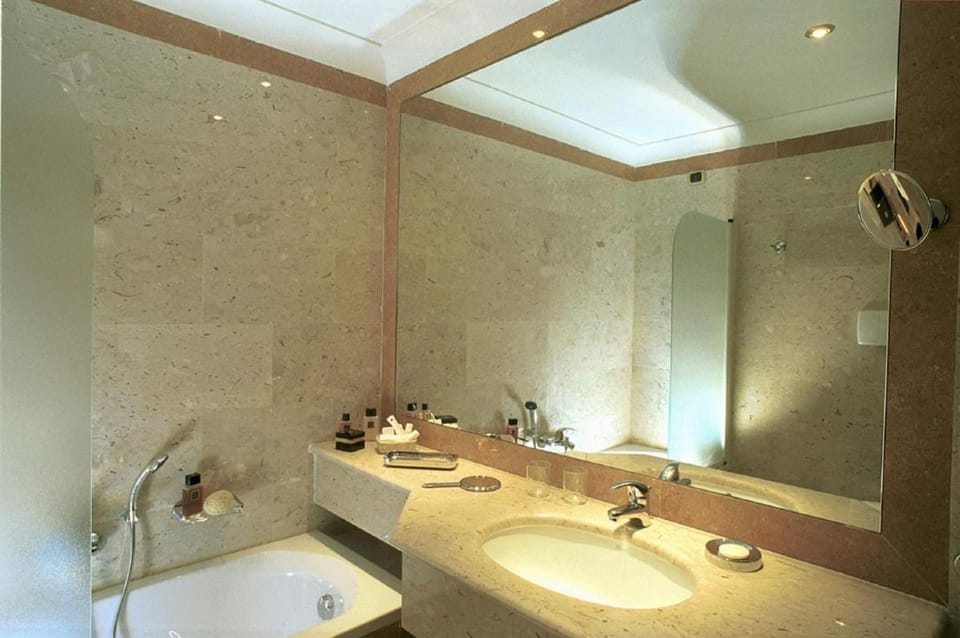 Hotel La Ville Hotel in Catania