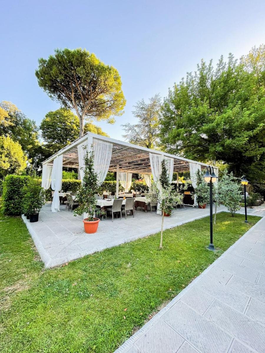 Hotel Hambros - Il Parco In Villa Banchieri Hotel in Capannori