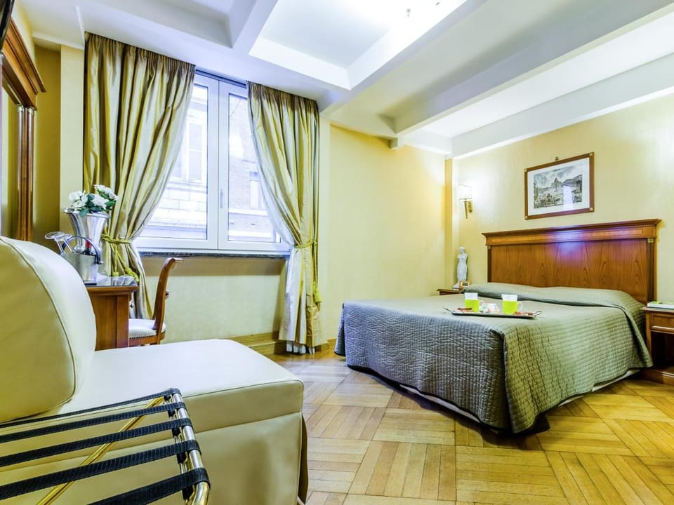 Luxury Rooms H 2000 Roma Bed and Breakfast in Rome
