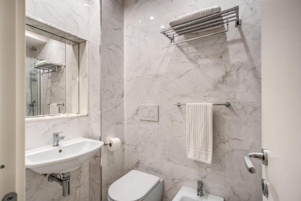 Hotel San Silvestro Hotel in Rome