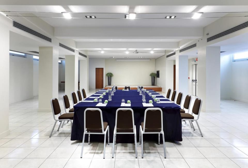 Mercure Roma Centro Saint John Hotel in Rome