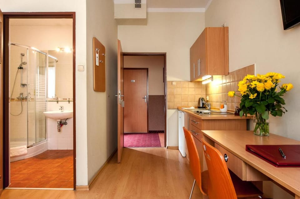 MaÅ‚y KrakÃ³w Aparthotel Apartment hotel in Krakow