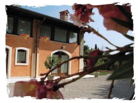 Corte Belvedere Bed and Breakfast in Province of Brescia