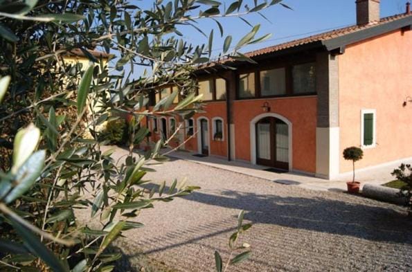 Corte Belvedere Bed and Breakfast in Province of Brescia