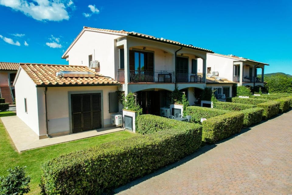 Villaggio Le Querce Apartment hotel in Lazio