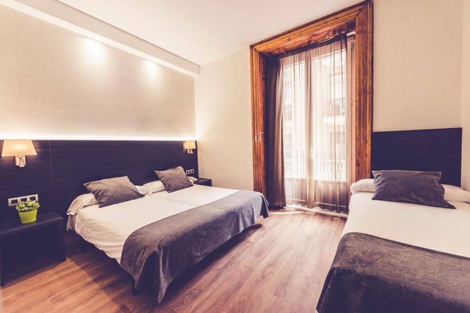 Hostal Marlasca Bed and Breakfast in Centro