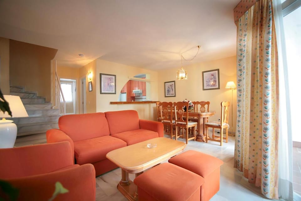 Aparthotel Ona Campanario Apartment hotel in Sitio de Calahonda