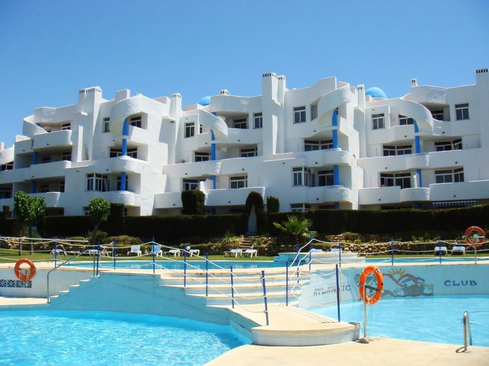Aparthotel Ona Campanario Apartment hotel in Sitio de Calahonda