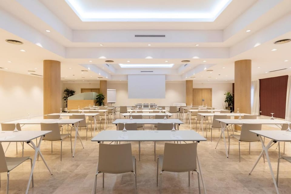 Catalonia Gran Hotel Verdi Hotel in Sabadell