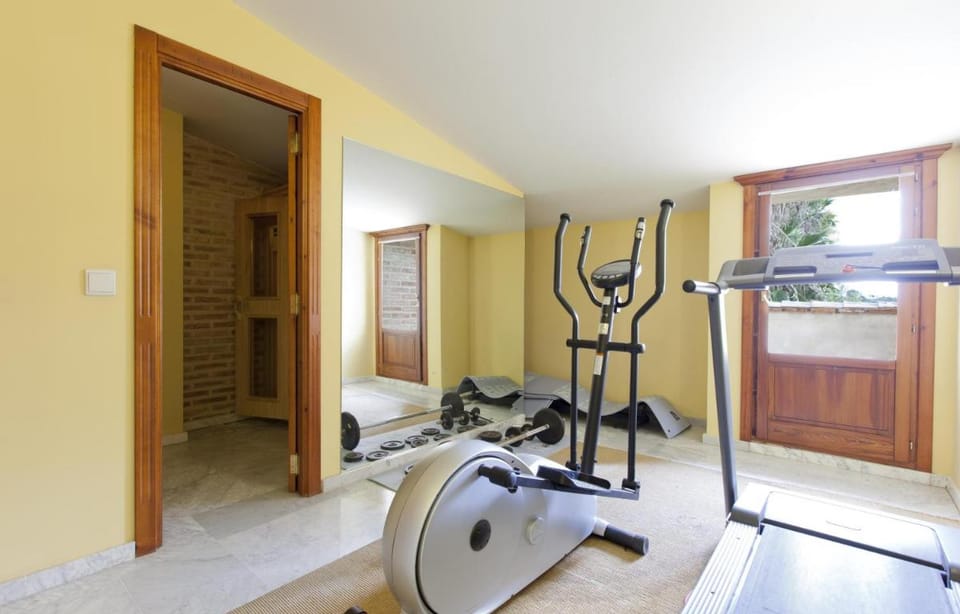 Ad Hoc Parque Golf Hotel in Valencian Community
