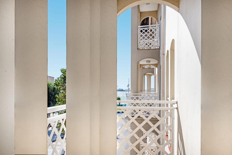 AC Hotel by Marriott La Linea Hotel in Andalusia