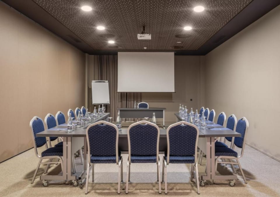 Sb Bcn Events Hotel in Castelldefels